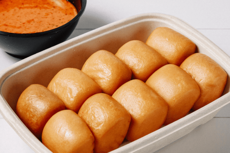 Fried Mantou with Chilli Crab Sauce (50 pcs)