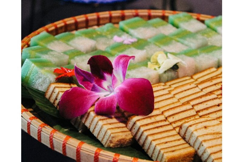Malay Cuisine Snack Box